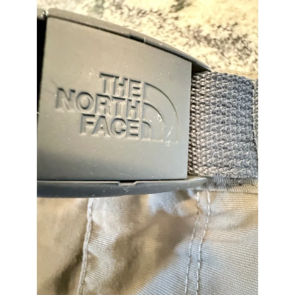 The North Face‎ Mens Tan Khaki Nylon Cargo Hiking Shorts Medium Belted FV059901
